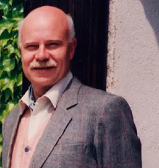 Dr. Christian Girault